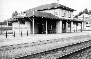 Millbrae SP Depot - photo 1